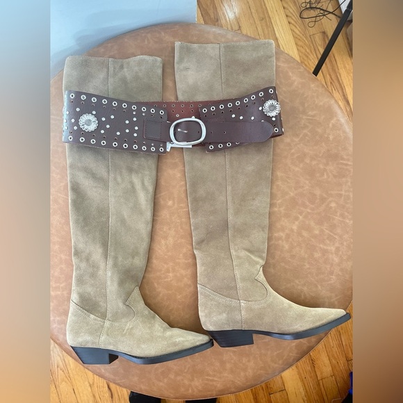 NWT ZARA 100% COW Leather COWBOY BOOTS SIZE USA 6.5 and EUR 37
🚨FIRM PRICE - Picture 11 of 15